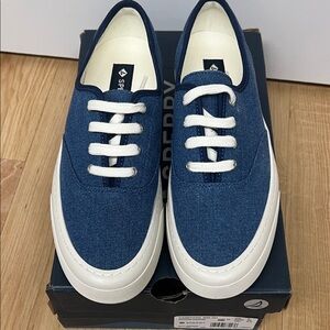 Sperry Navy Blue Canvas Lace-Up Men's Sneakers with White Soles